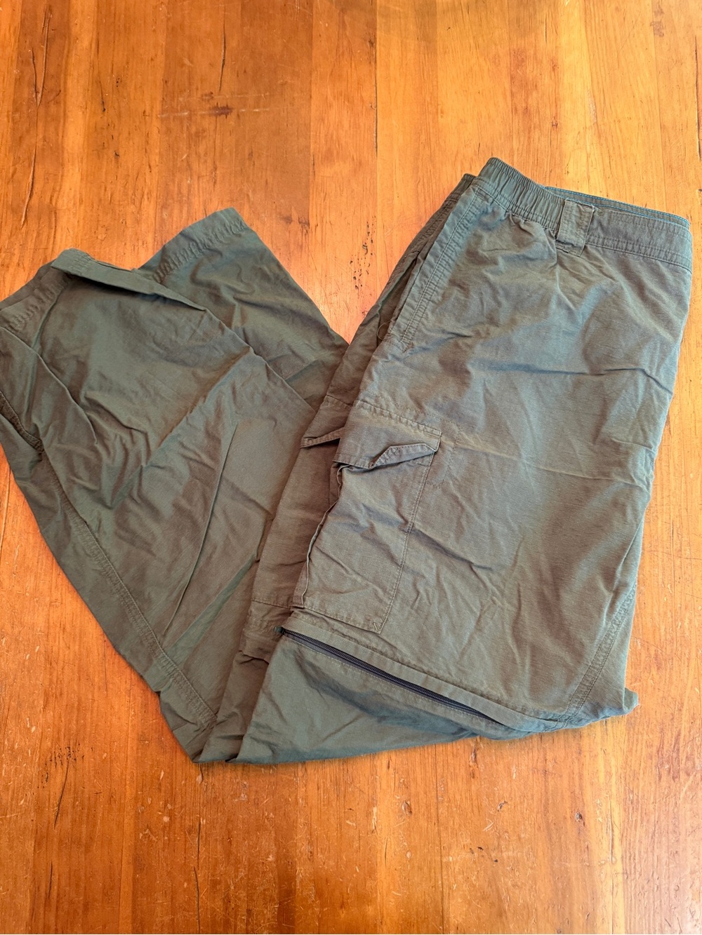 Columbia Men’s XL Green Convertible Cargo Pants